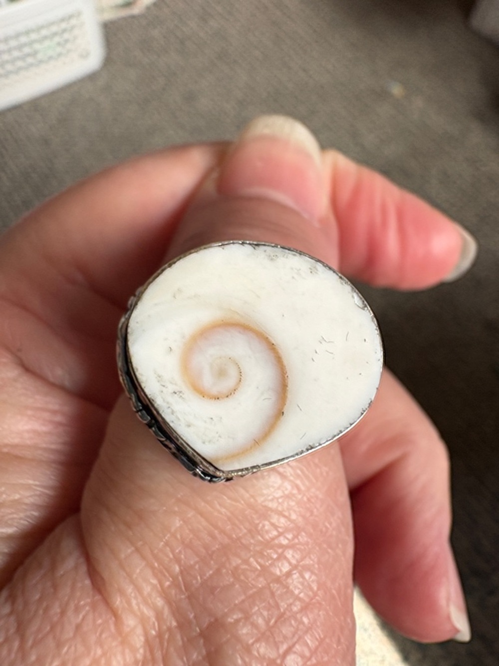 Shiva shell 925 silver plated ring